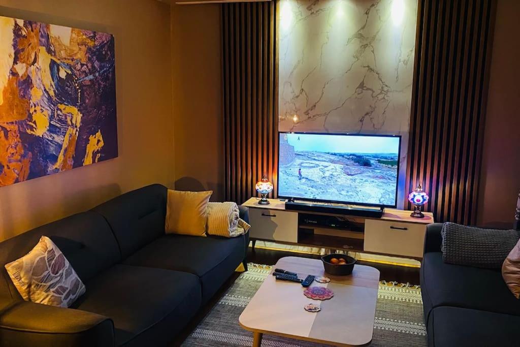 Apartamento Sisli Osmanbey Taksim Large Terrace, Quietness And Space Estambul Exterior foto