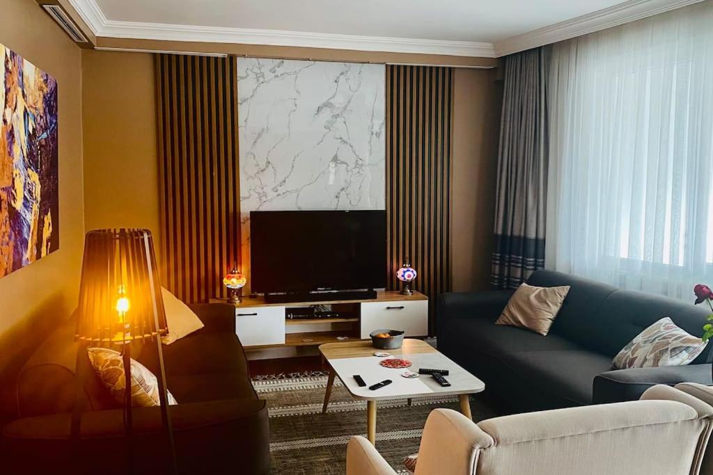 Apartamento Sisli Osmanbey Taksim Large Terrace, Quietness And Space Estambul Exterior foto