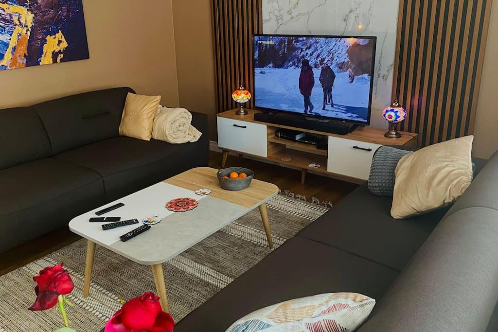 Apartamento Sisli Osmanbey Taksim Large Terrace, Quietness And Space Estambul Exterior foto
