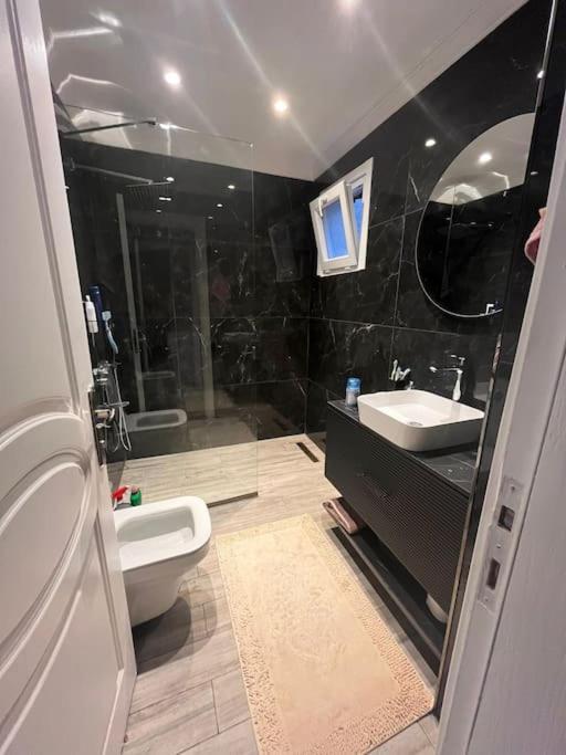 Apartamento Sisli Osmanbey Taksim Large Terrace, Quietness And Space Estambul Exterior foto